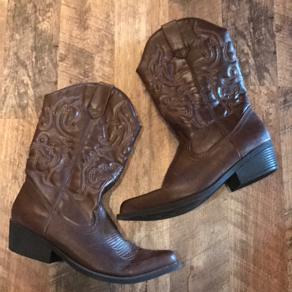 Madden Girl Western Boot